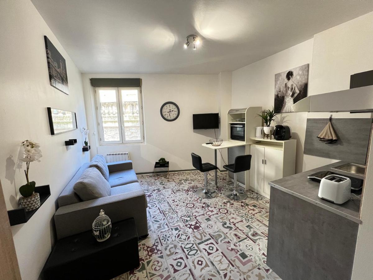 Apartament La Cachette De L'Horloge - Ac Clim - Wifi - 100M Palais Des Papes Awinion Zewnętrze zdjęcie