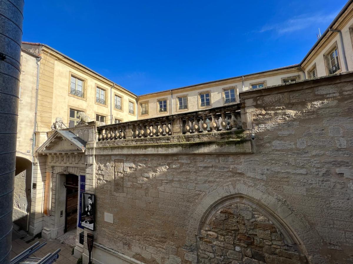 Apartament La Cachette De L'Horloge - Ac Clim - Wifi - 100M Palais Des Papes Awinion Zewnętrze zdjęcie